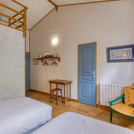 D'hotes Cans A 3* Soubes